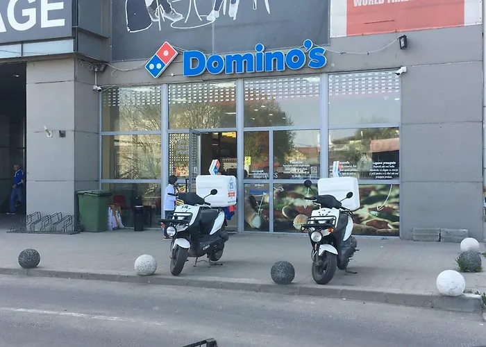 Luxury Flat 8 Near Metro