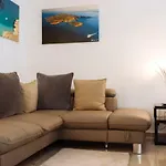 아파트 Luxury Flat 8 Near Metro *