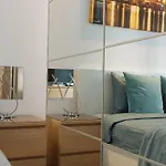 Luxury Flat 8 Near Metro * 부쿠레슈티