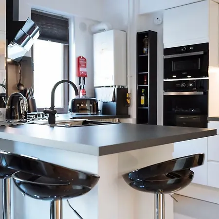 Luxury Flat 8 Near Metro Apartament Bucureşti