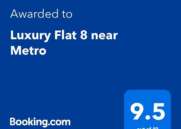 Luxury Flat 8 Near Metro Apartament