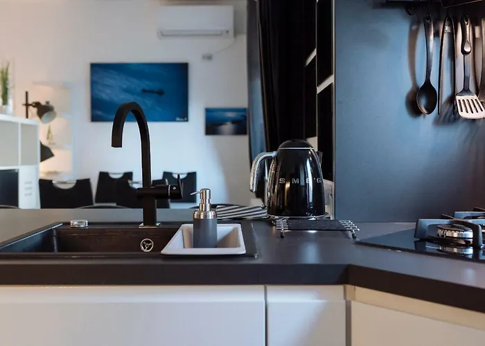Apartament Luxury Flat 8 Near Metro Bucureşti