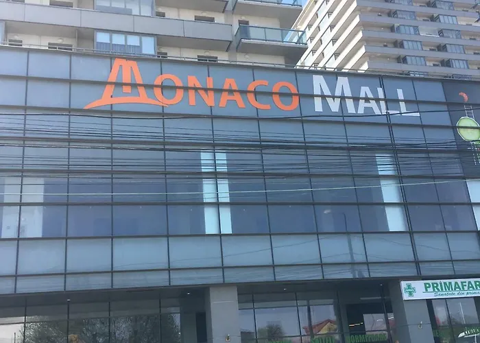 Апартаменти Luxury Flat 8 Near Metro Бухарест