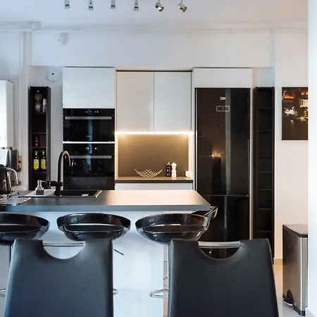Apartment Luxury Flat 8 Near Metro *