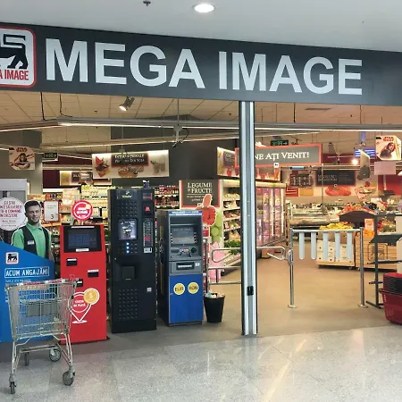 Luxury Flat 8 Near Metro *